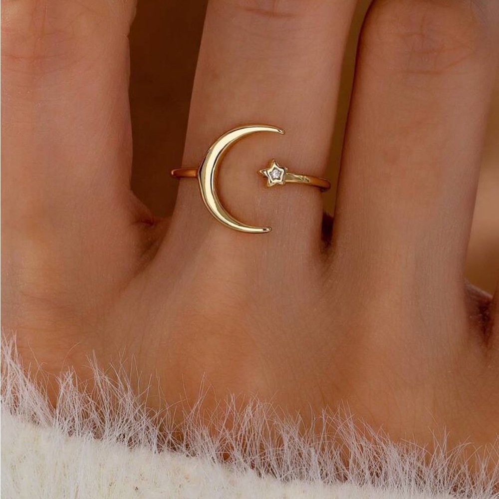Gold Crescent Moon and Star Open Ring - Women Jewelry R 395